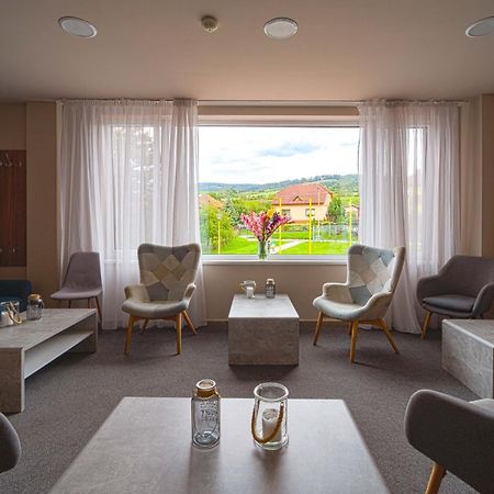 Hotel Arena Brumov Eksteriør billede