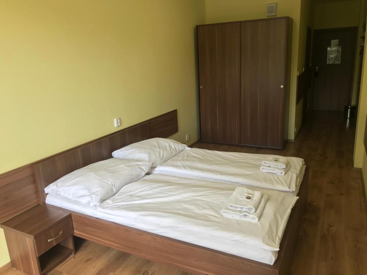 Hotel Arena Brumov Eksteriør billede