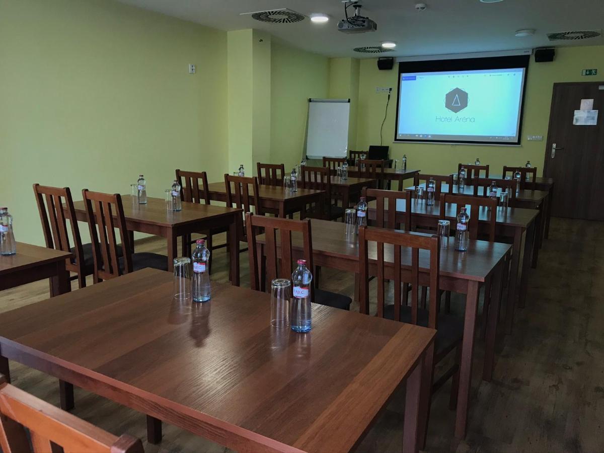 Hotel Arena Brumov Eksteriør billede