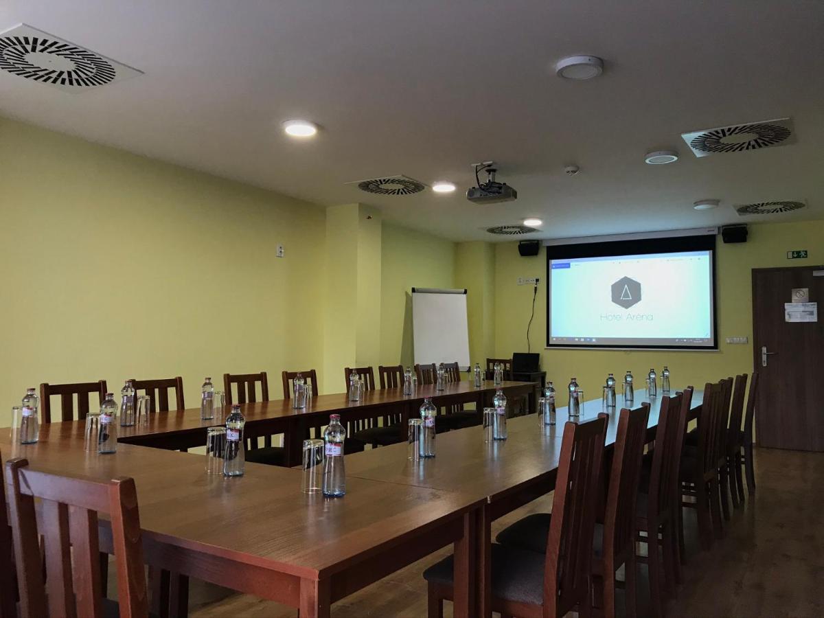 Hotel Arena Brumov Eksteriør billede